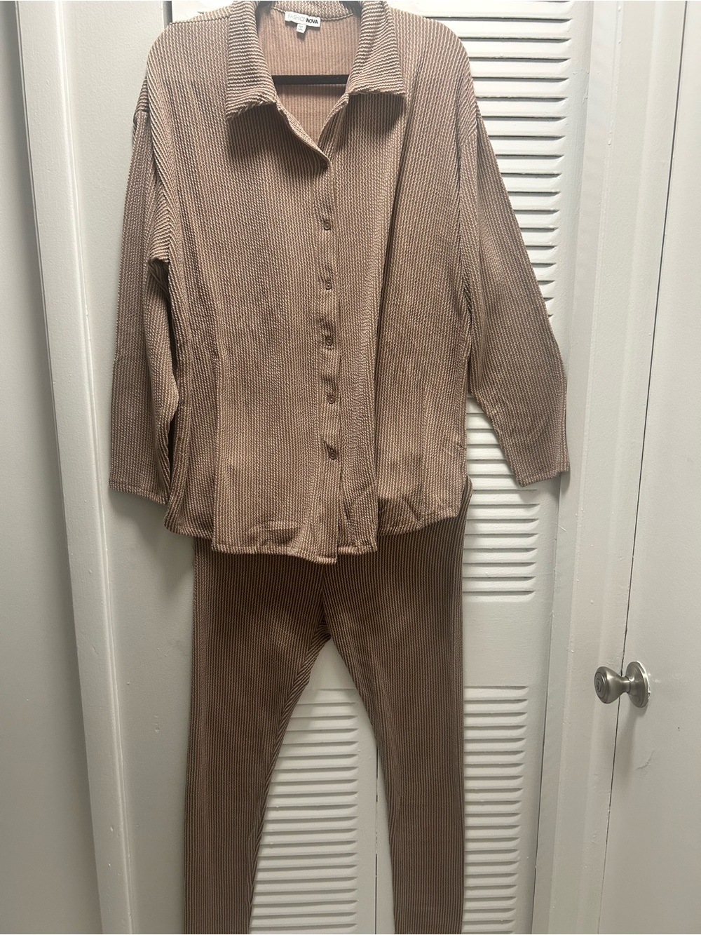 Fashion Nova Ribbed Button-Front Top & Slim Leggings Set - Taupe
